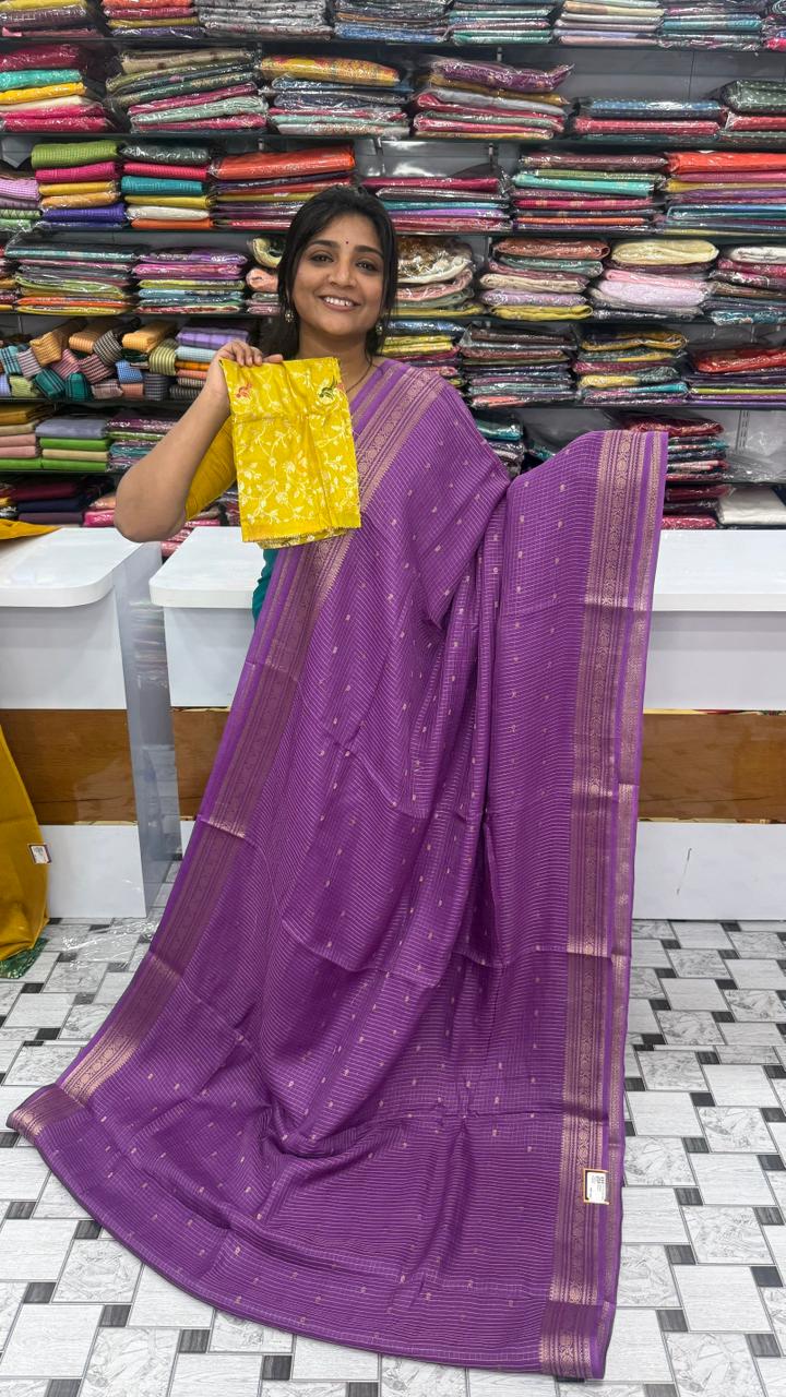 Vintage Check Banarasi Border saree