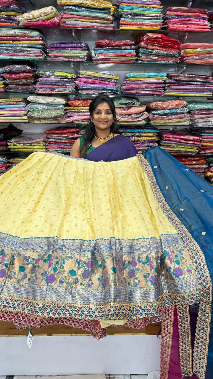 Mangalagiri Checks With Kanchi Border Half Saree