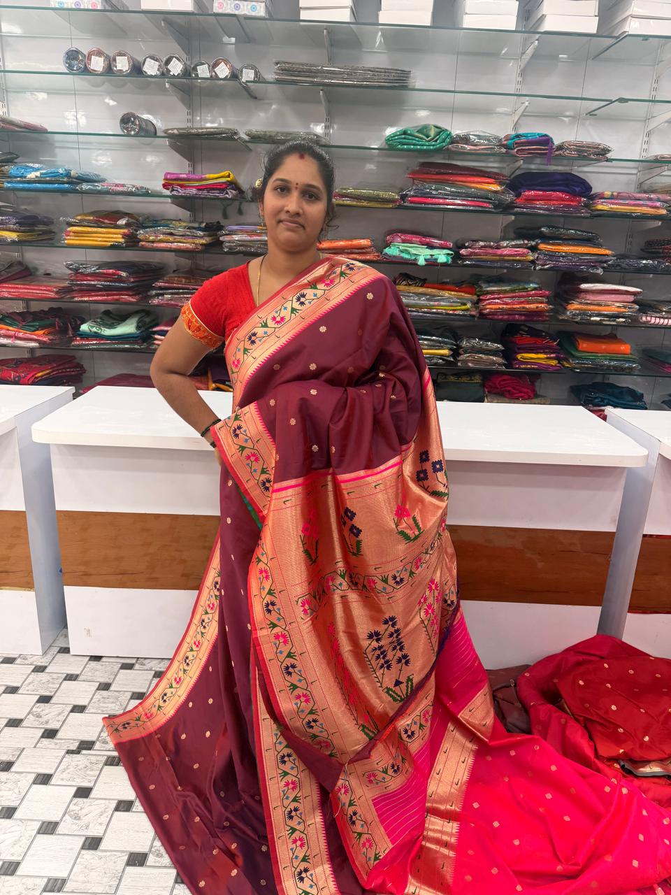 BEAUTIFULL DOUBLE SHADED WINE COLOUR PYTHONI BORDER SAREE